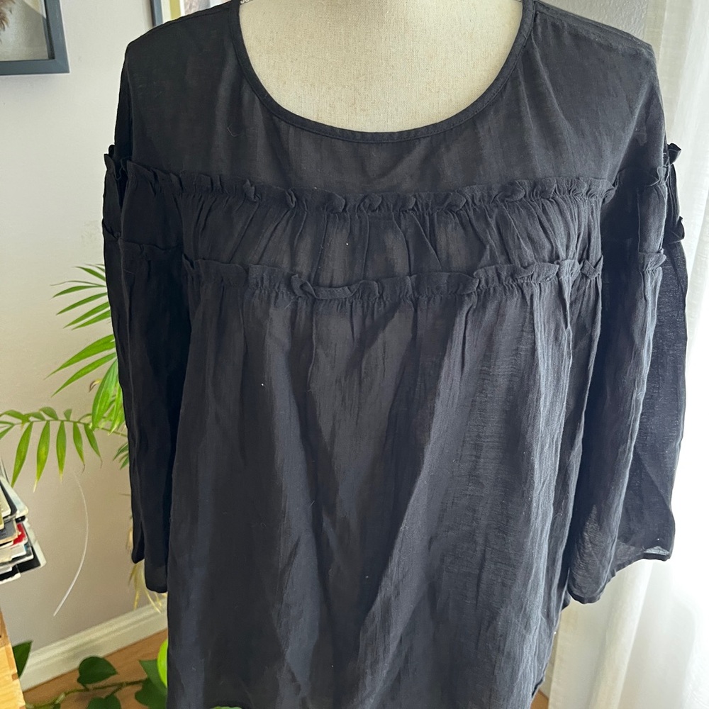 GAP New with tags lightweight Black Top blouse